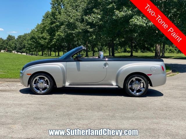 Used 2006 Chevrolet SSR w/ Preferred Equipment Group RWD image 4