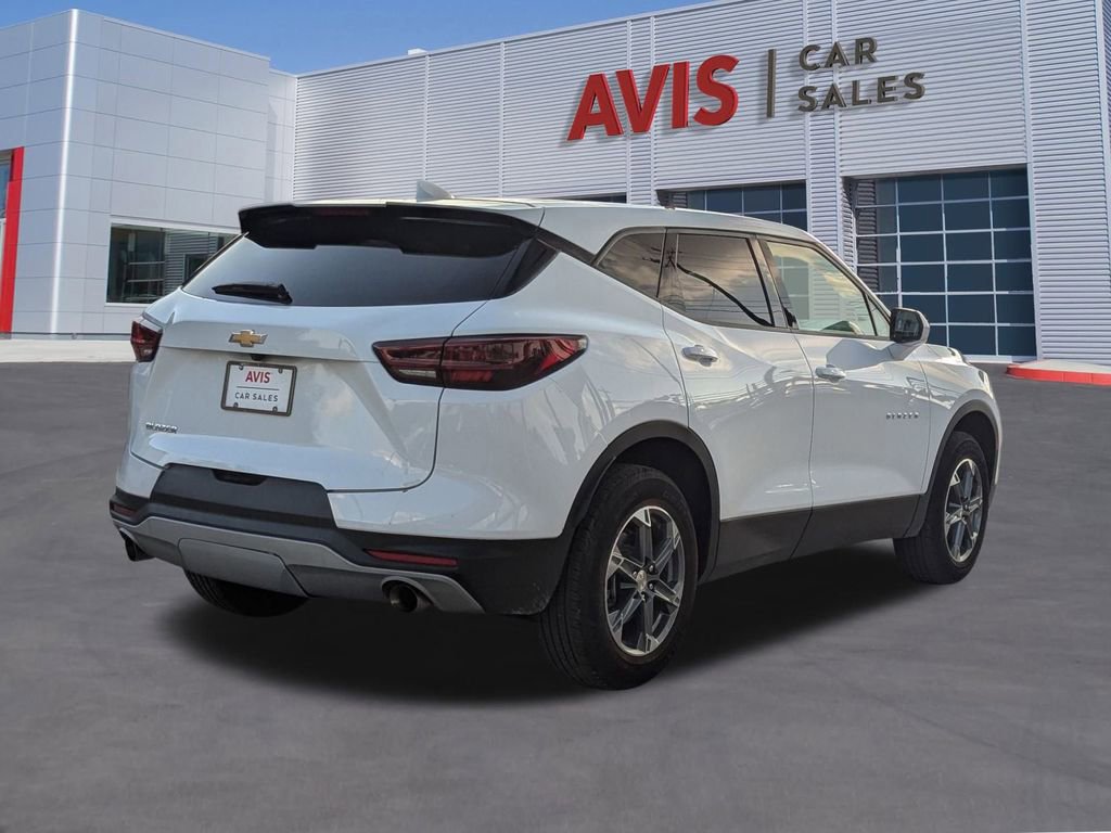 Used 2025 Chevrolet Blazer LT image 6