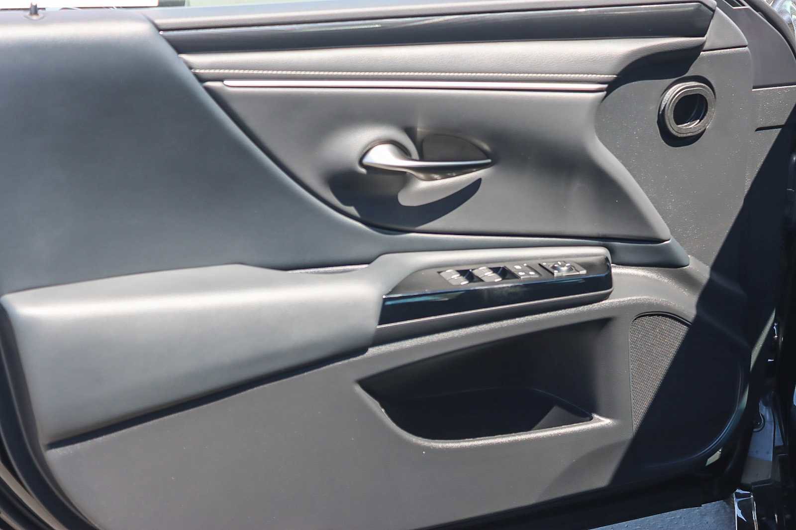 New 2025 Lexus ES 350 image 20