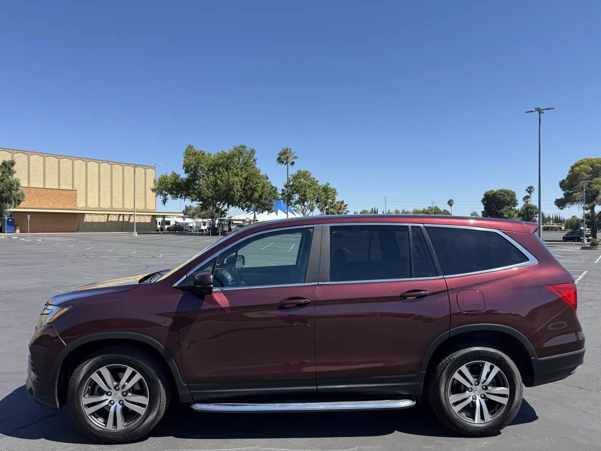 Used 2017 Honda Pilot EX-L image 4