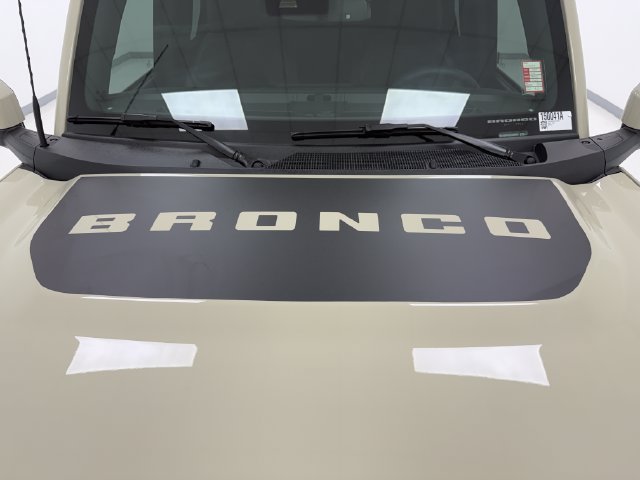 Used 2025 Ford Bronco Outer Banks AWD/4WD image 9