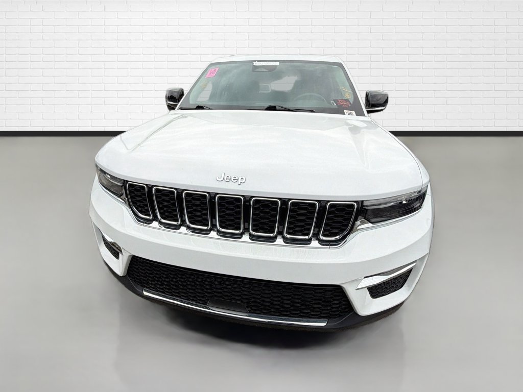 Used 2023 Jeep Grand Cherokee 4WD 4xe image 2