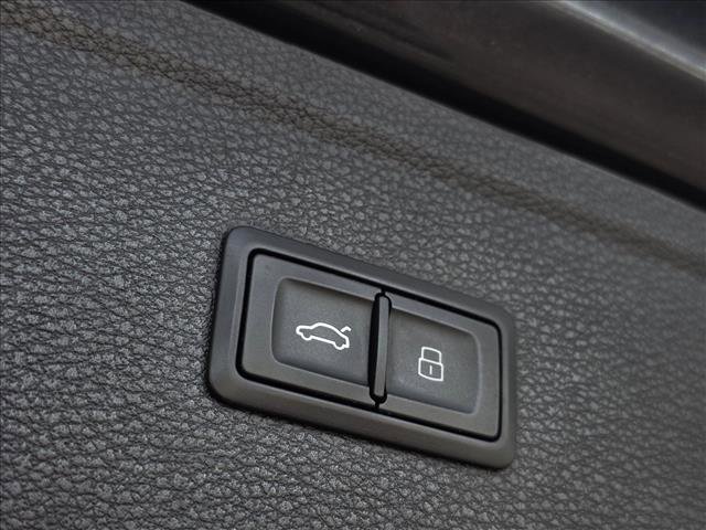 Used 2020 Audi Q5 2.0T Premium image 19