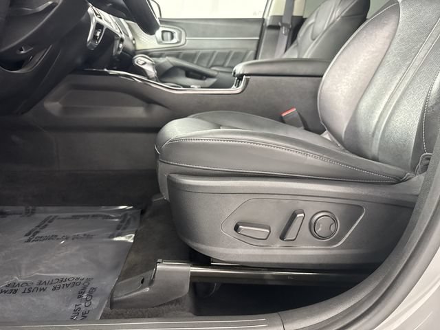 Used 2023 Kia Sorento SX FWD image 21
