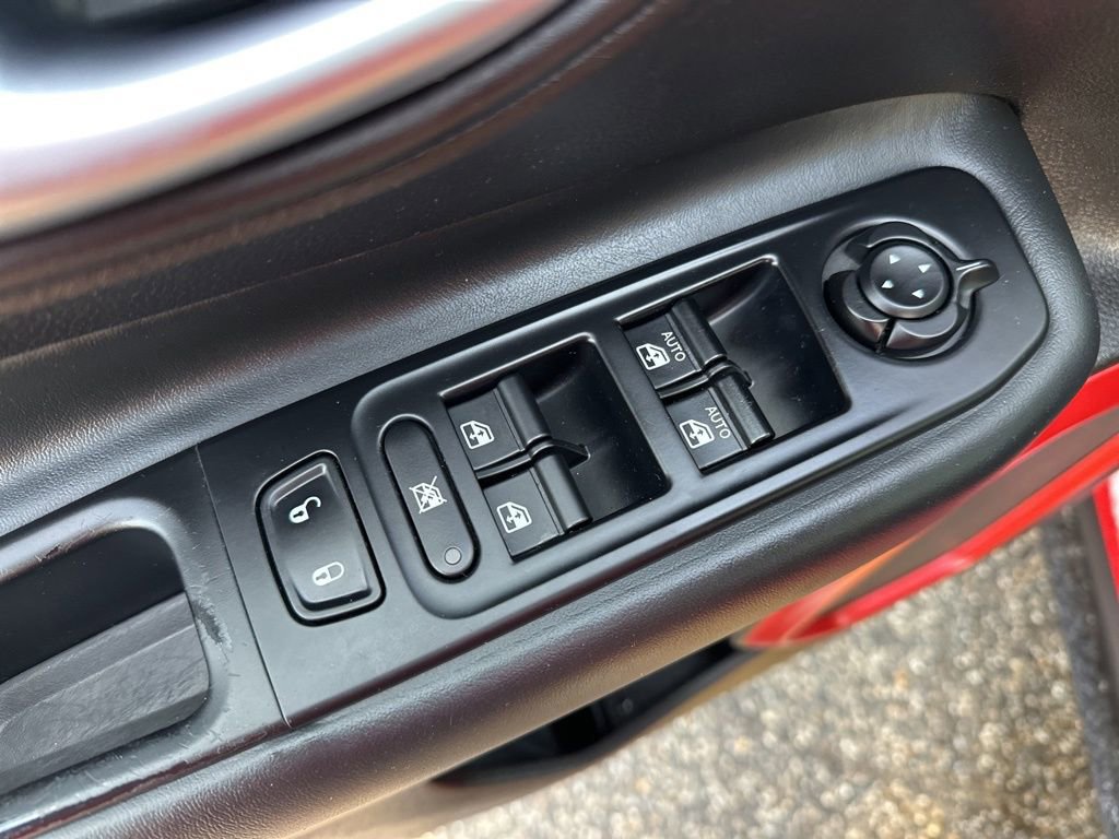 Used 2019 Jeep Renegade Trailhawk image 12