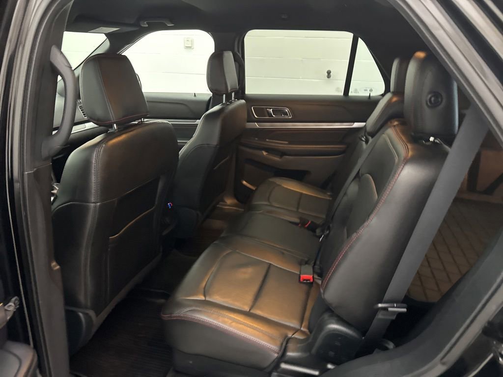 Used 2018 Ford Explorer Sport AWD/4WD image 35