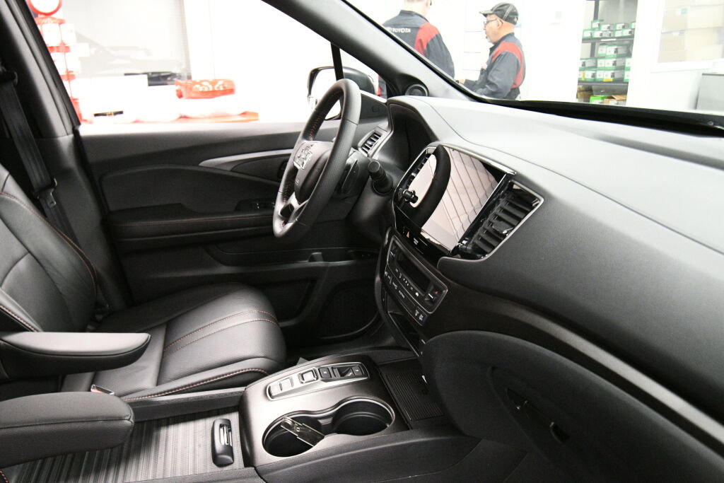 Used 2023 Honda Passport TrailSport image 31