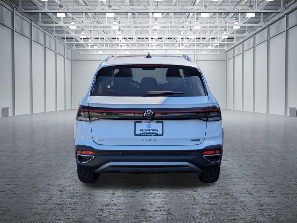 New 2026 Volkswagen Taos SE AWD/4WD image 4