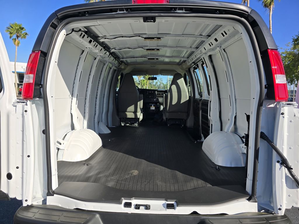 New 2025 Chevrolet Express 2500 w/ Driver Convenience Package image 15