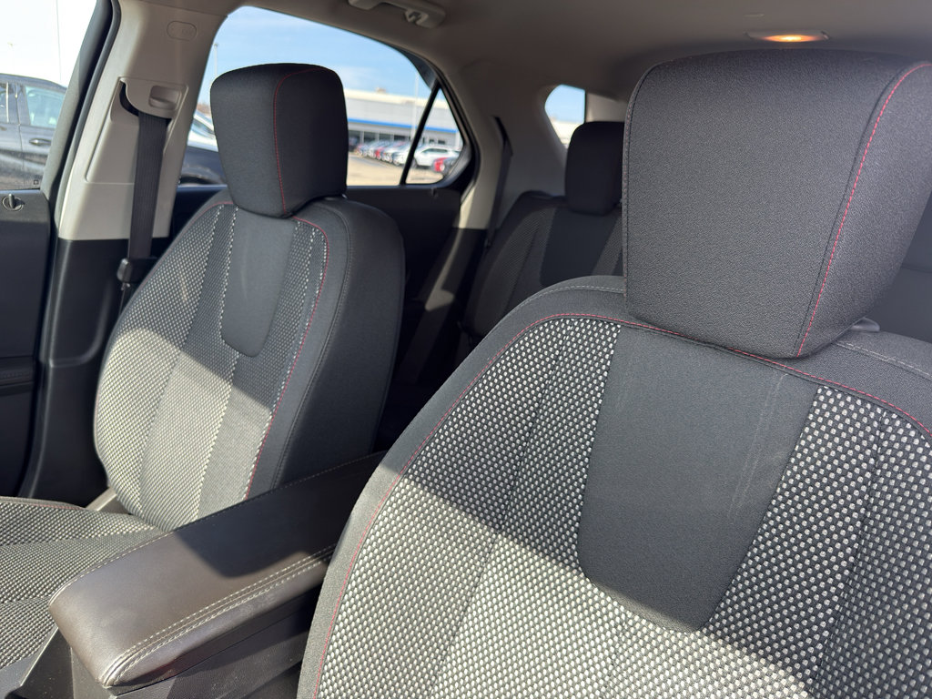 Used 2016 Chevrolet Equinox LT w/ Convenience Package image 24
