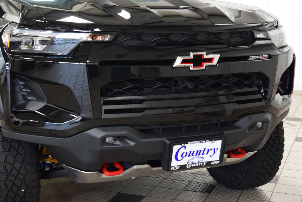 New 2026 Chevrolet Colorado ZR2 w/ Technology Package AWD/4WD image 13