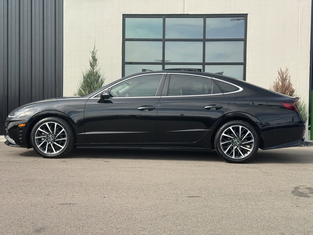 Used 2022 Hyundai Sonata Limited image 2