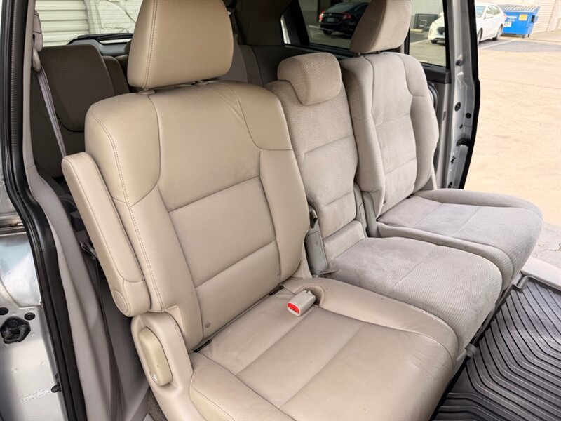 Used 2011 Honda Odyssey EX image 41