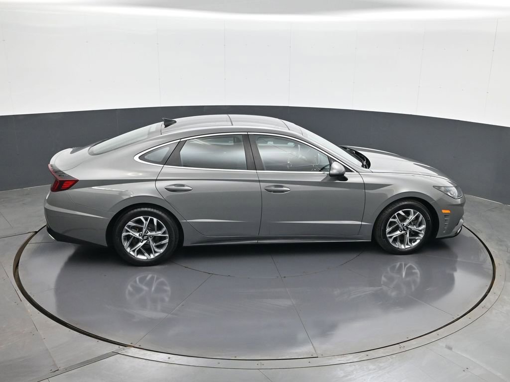 Certified 2023 Hyundai Sonata SEL w/ Convenience Package image 16