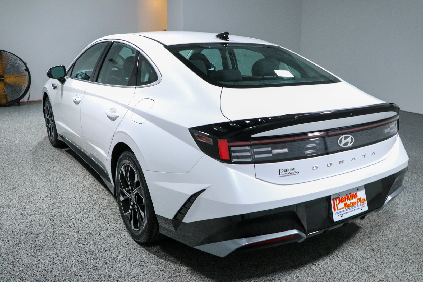 Used 2025 Hyundai Sonata SEL FWD image 9