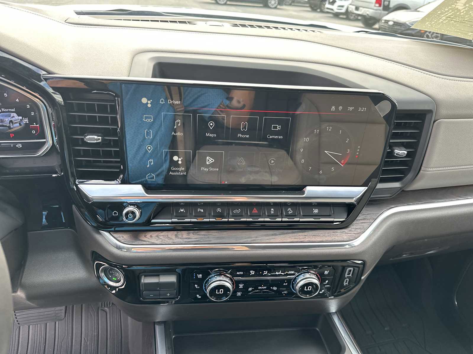 Used 2024 GMC Sierra 1500 SLT w/ SLT Premium Plus Package image 21