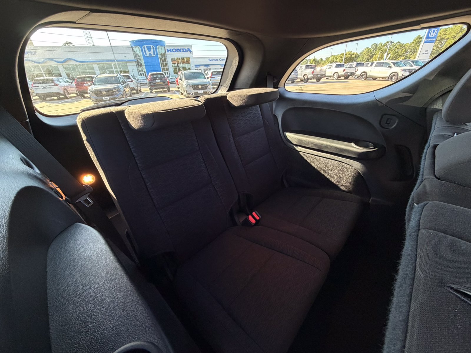 Used 2023 Dodge Durango SXT AWD/4WD image 29