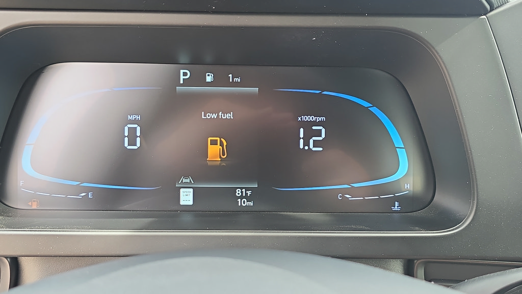 New 2026 Hyundai Elantra SEL Sport Premium FWD image 17
