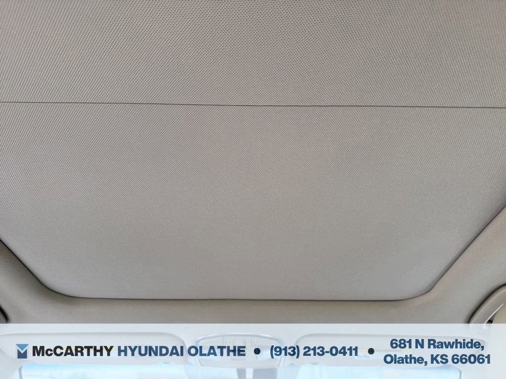 Used 2016 Hyundai Sonata Limited w/ Option Group 05 FWD image 11