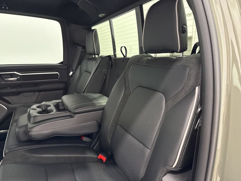 New 2026 RAM 1500 Laramie AWD/4WD image 18