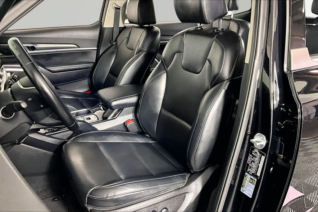 Used 2022 Kia Telluride S FWD image 20