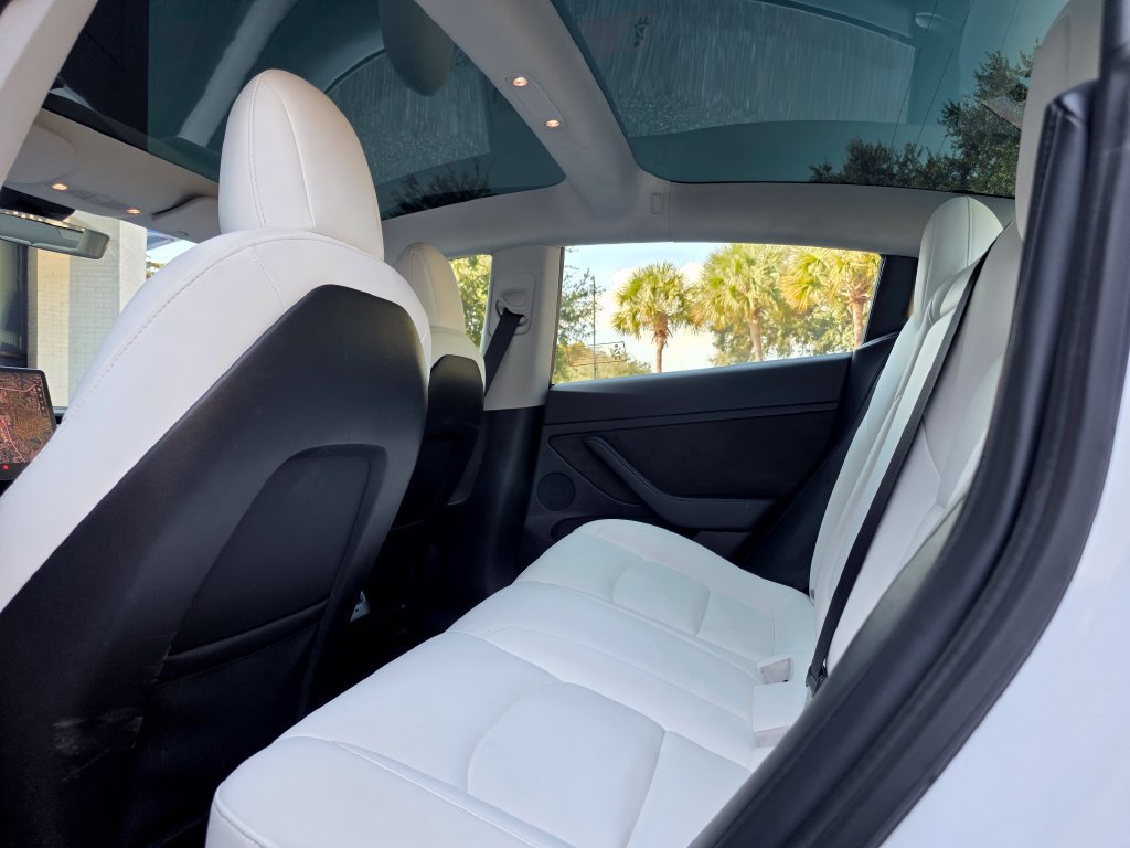 Used 2021 Tesla Model 3 Long Range AWD/4WD image 25
