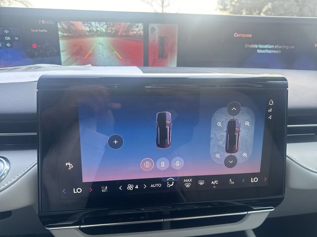 New 2026 Lincoln Nautilus Premier AWD/4WD image 17