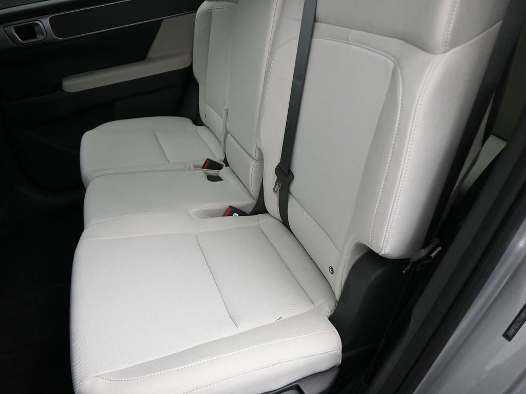 New 2026 Hyundai Santa Fe SE AWD/4WD image 21