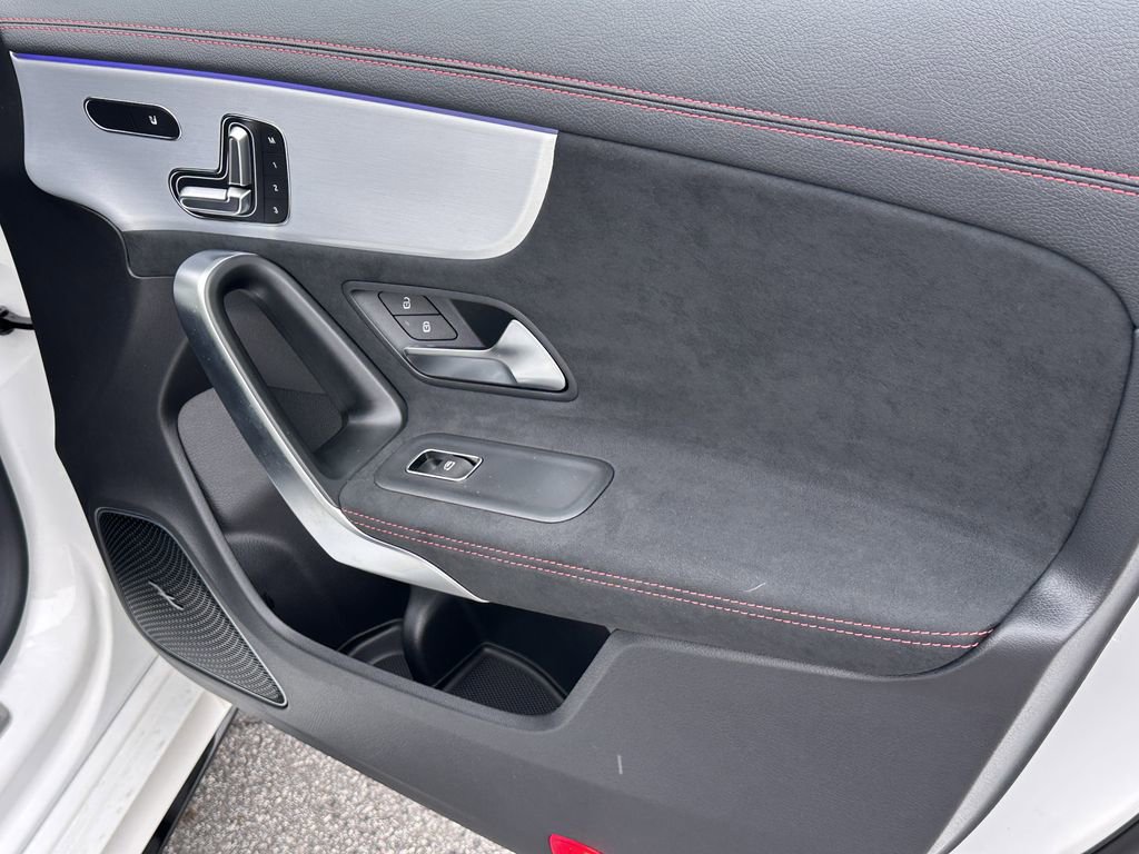 New 2026 Mercedes-Benz CLA 35 AMG 4MATIC image 17