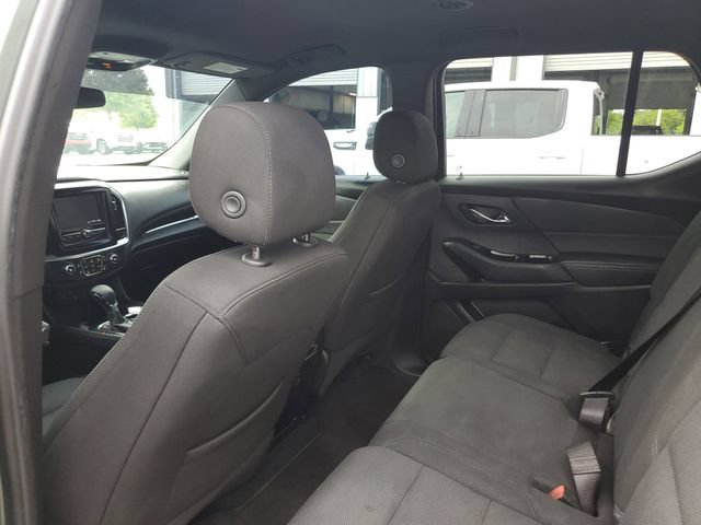 Used 2023 Chevrolet Traverse LT FWD image 9