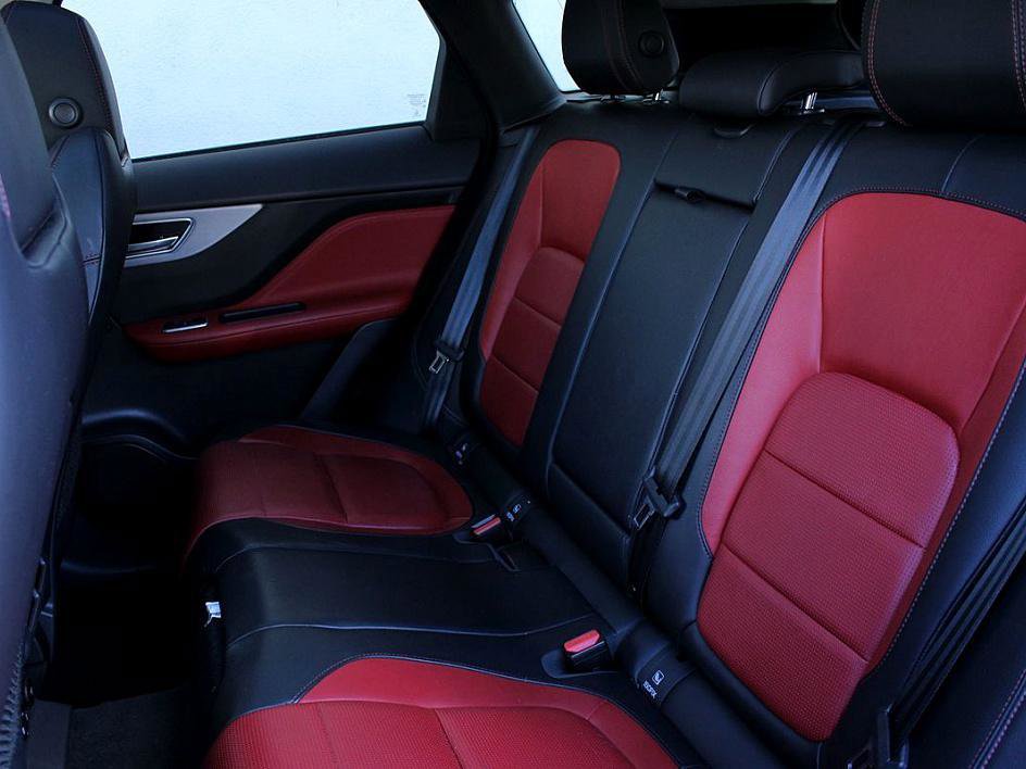 Used 2020 Jaguar F-PACE Checkered Flag image 22