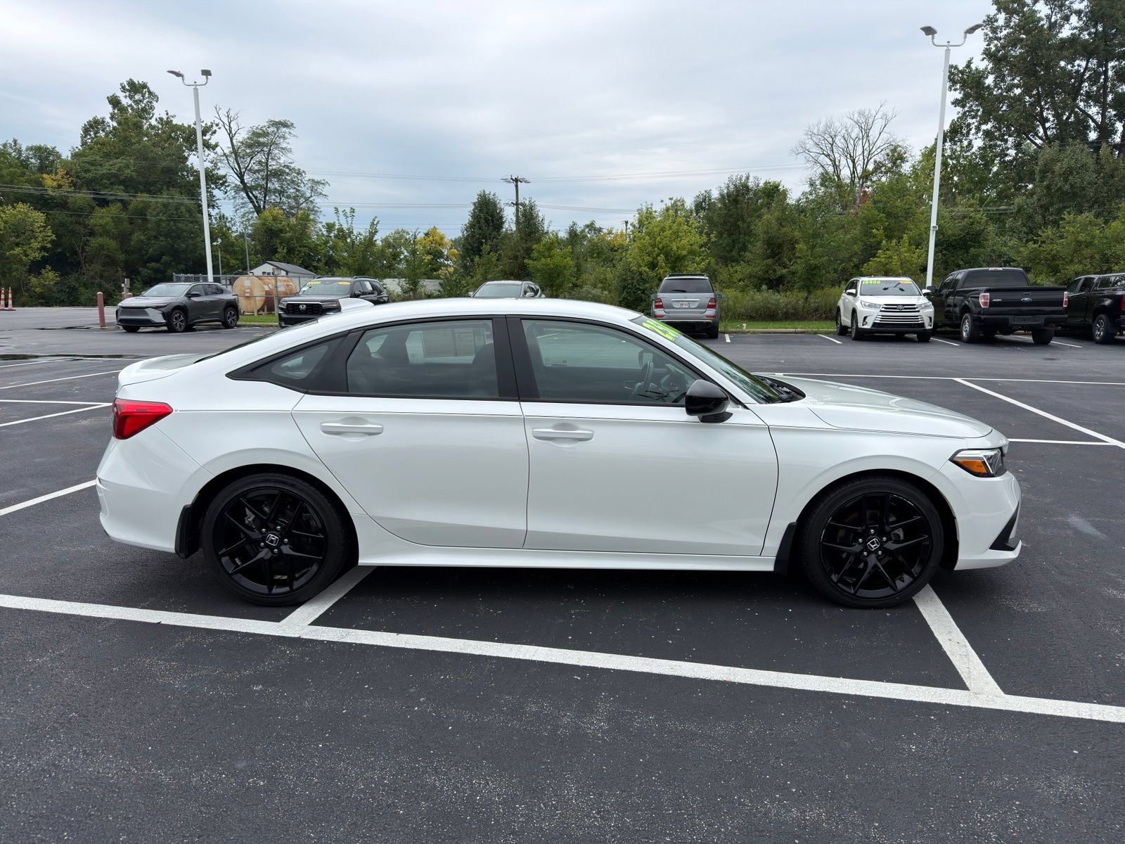 Used 2024 Honda Civic Sport image 9