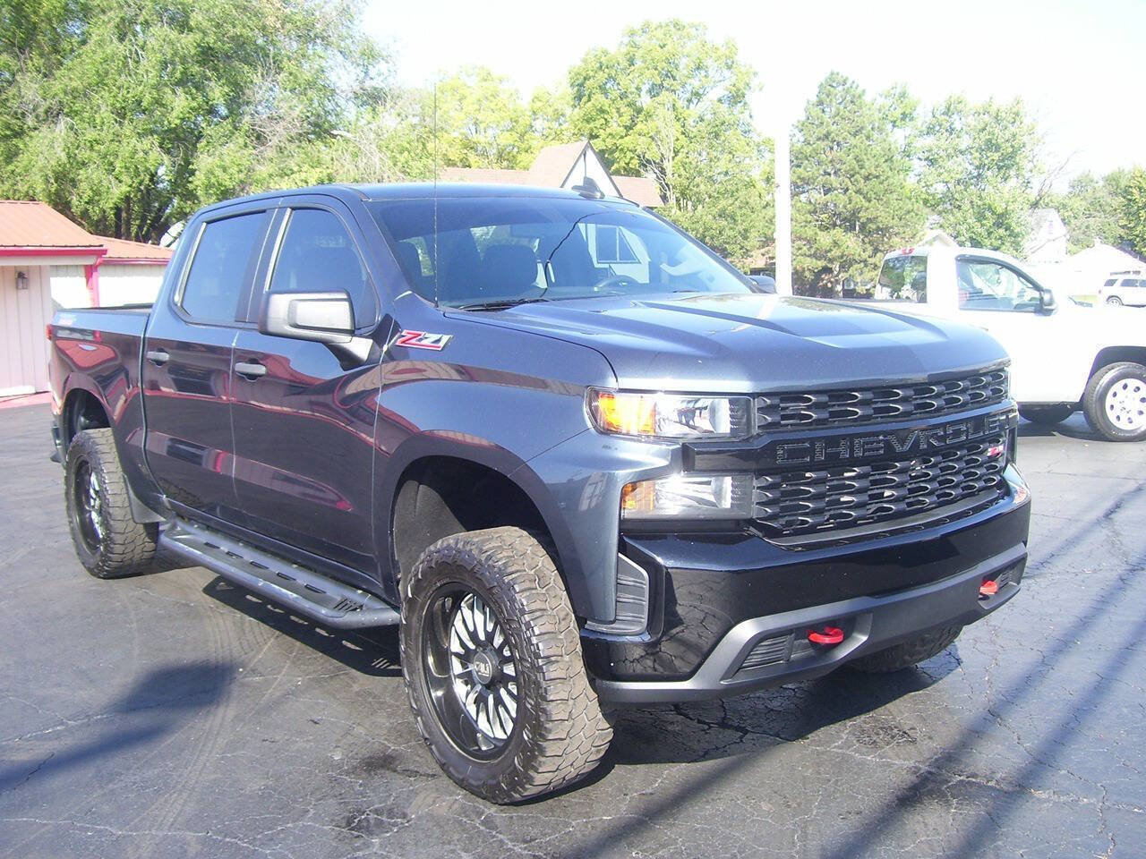 Used 2019 Chevrolet Silverado 1500 Custom Trail Boss w/ Custom Convenience Package image 5