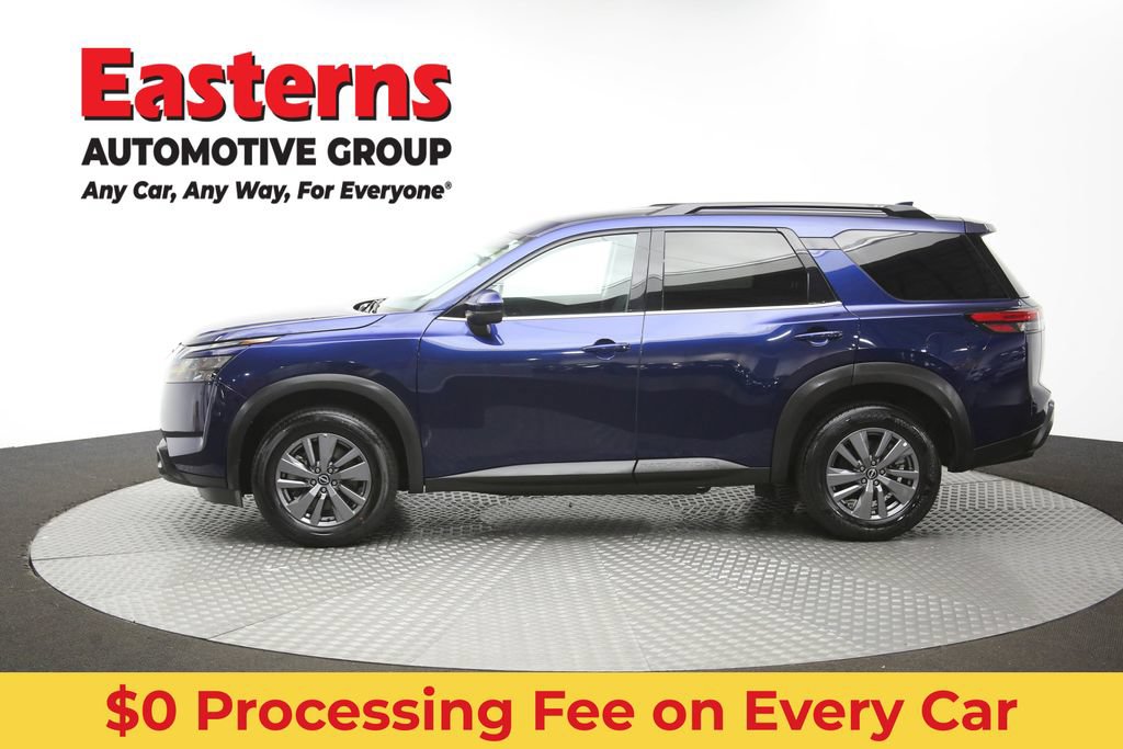Used 2025 Nissan Pathfinder SV FWD image 59