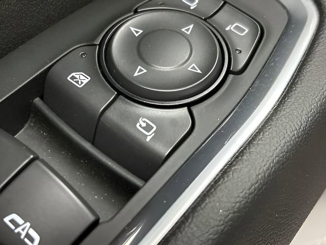 Used 2022 Chevrolet Silverado 1500 High Country w/ High Country Premium Package image 37