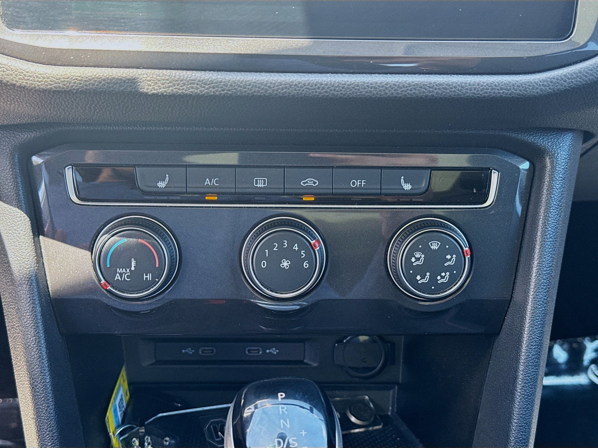 Certified 2024 Volkswagen Tiguan Wolfsburg Edition FWD image 14