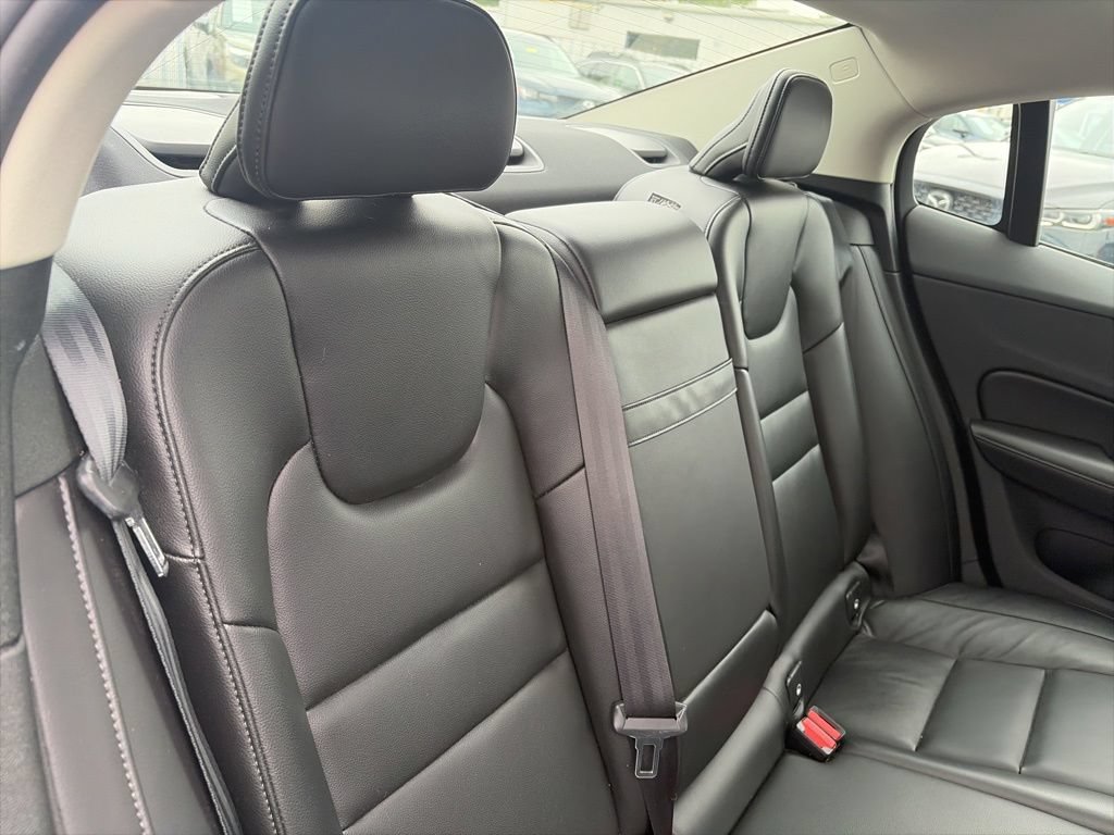 Used 2021 Volvo S60 T6 Momentum AWD/4WD image 29