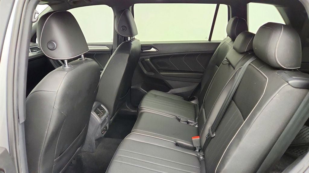 Used 2023 Volkswagen Tiguan SE R-Line FWD image 21