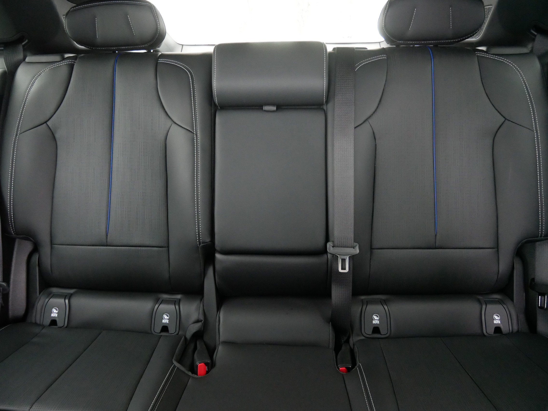 Used 2026 Cadillac Lyriq Premium Sport w/ LPO, Floor Liner Package AWD/4WD image 11