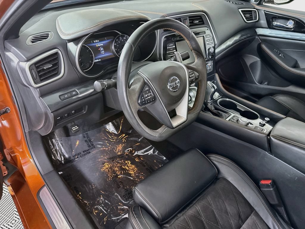 Used 2021 Nissan Maxima SR w/ Sport Mat Group FWD image 18