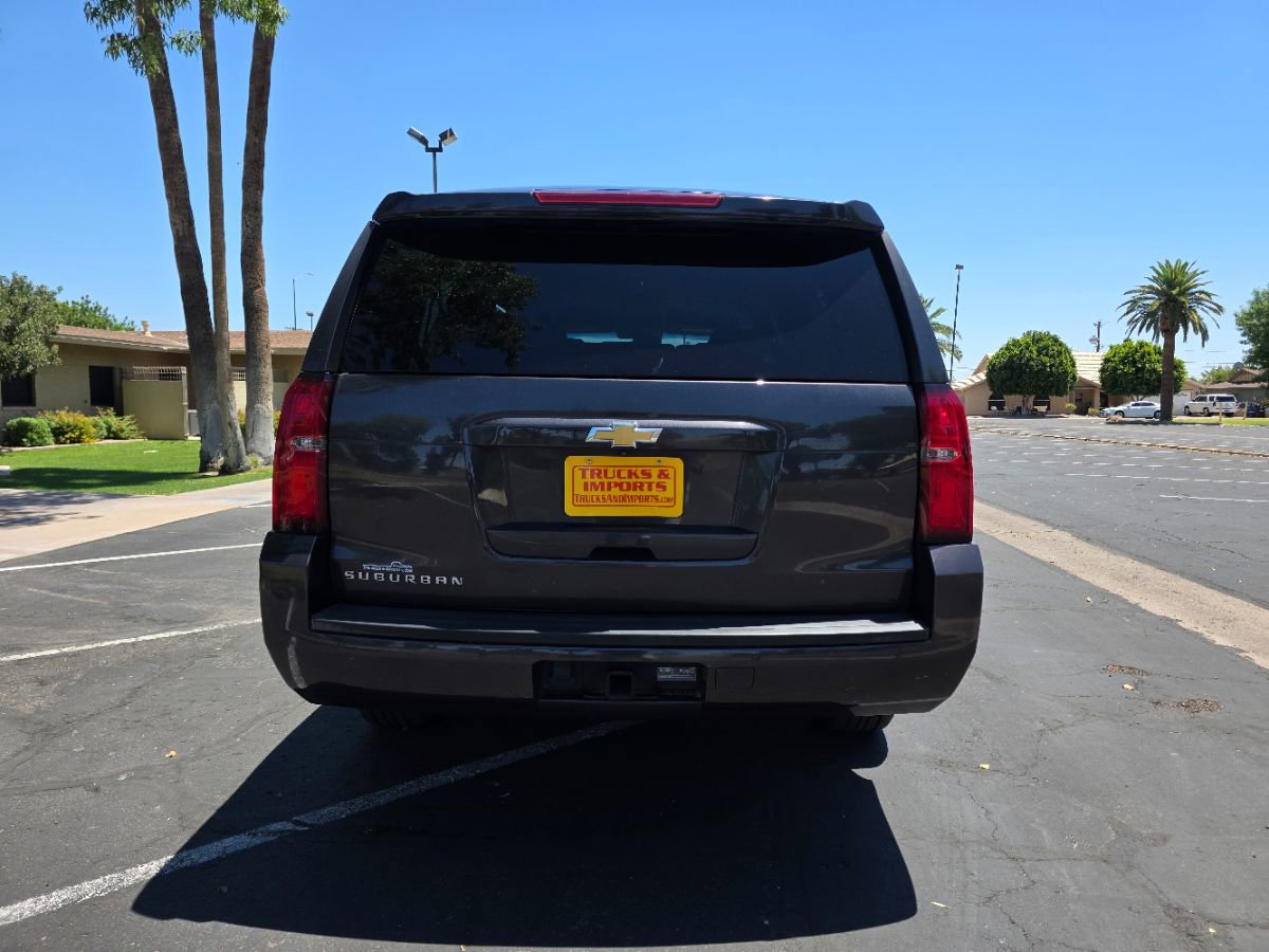 Used 2018 Chevrolet Suburban LT RWD image 7