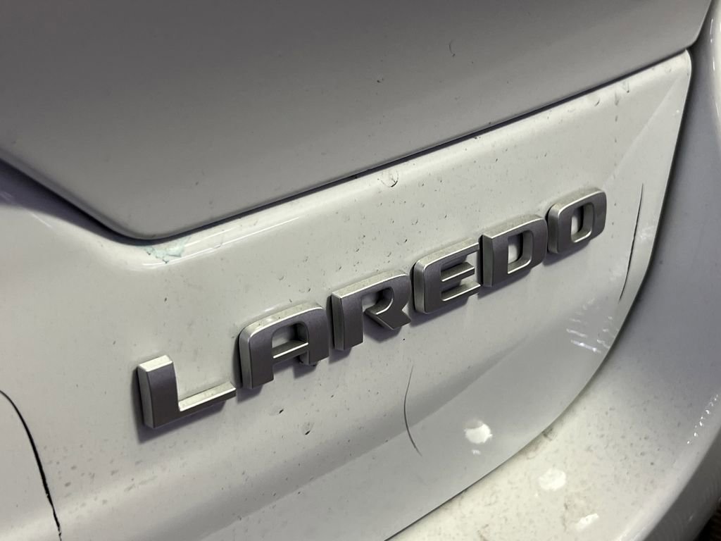 New 2025 Jeep Grand Cherokee Laredo image 7