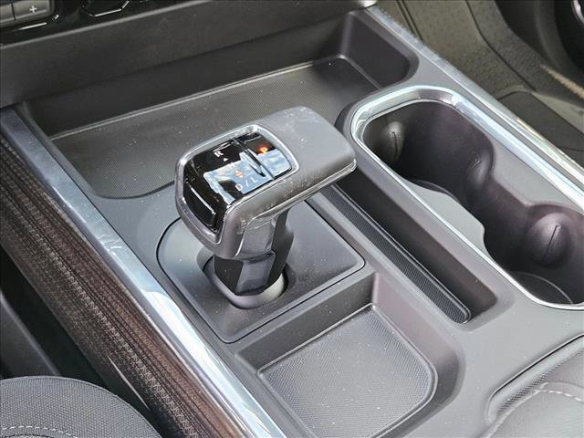 New 2026 Chevrolet Silverado 1500 RST w/ Dark Appearance Package image 12