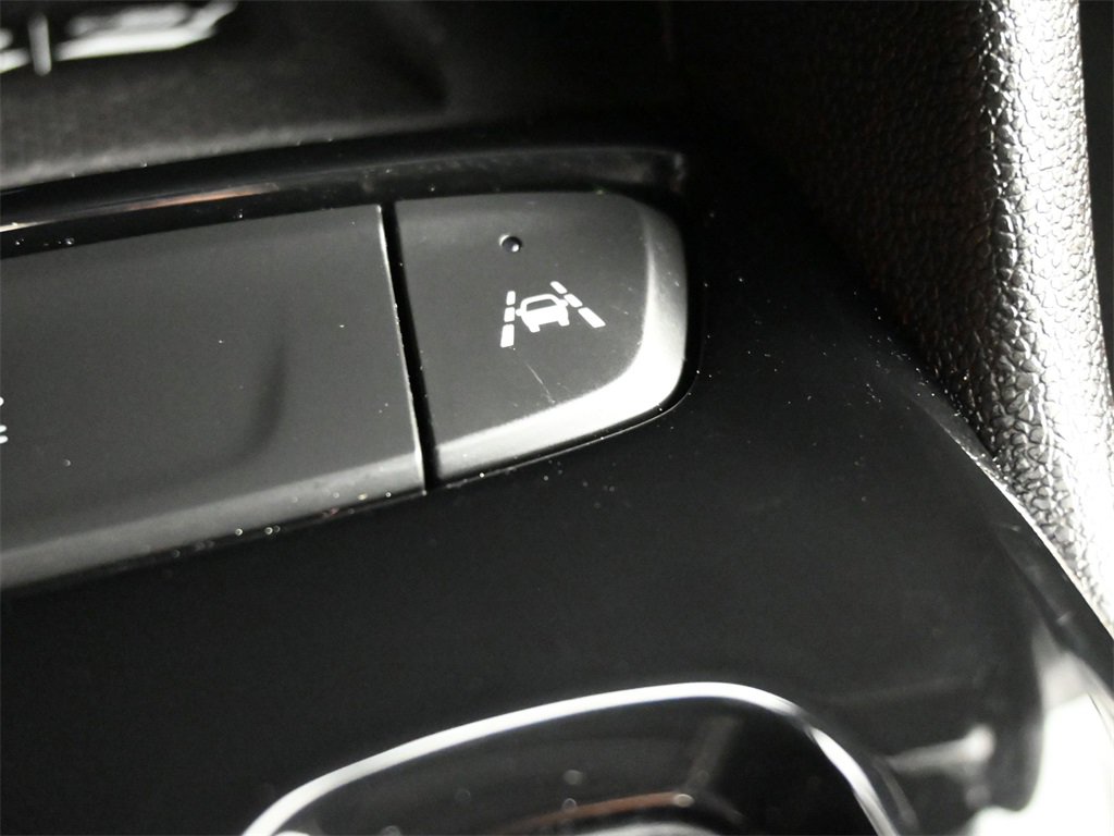 Used 2023 Chevrolet Bolt EUV LT image 13