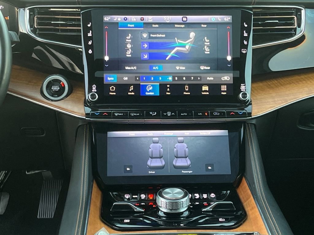 Used 2024 Jeep Grand Wagoneer L Series III image 23