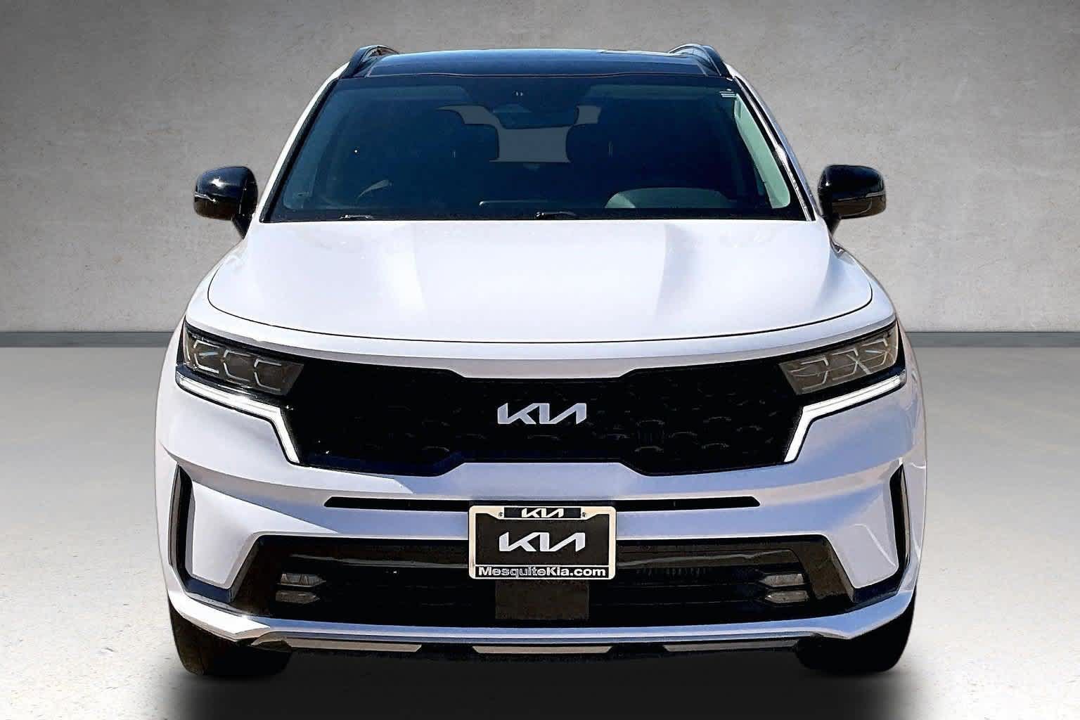 Certified 2023 Kia Sorento SX FWD image 6