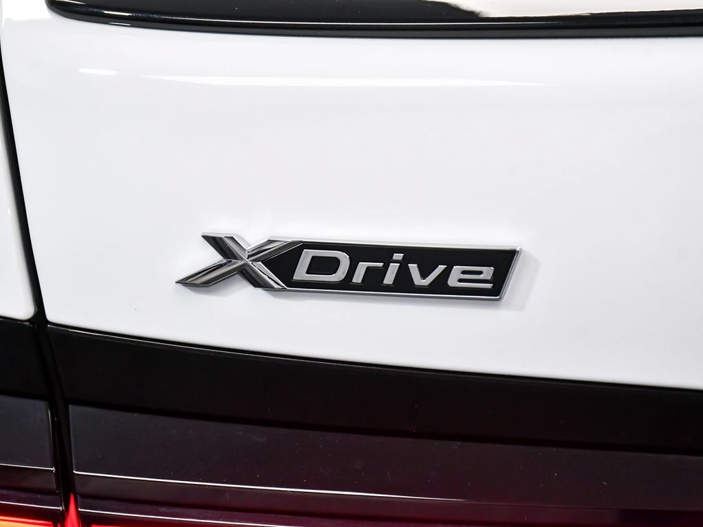 Used 2026 BMW 740i xDrive AWD/4WD image 99