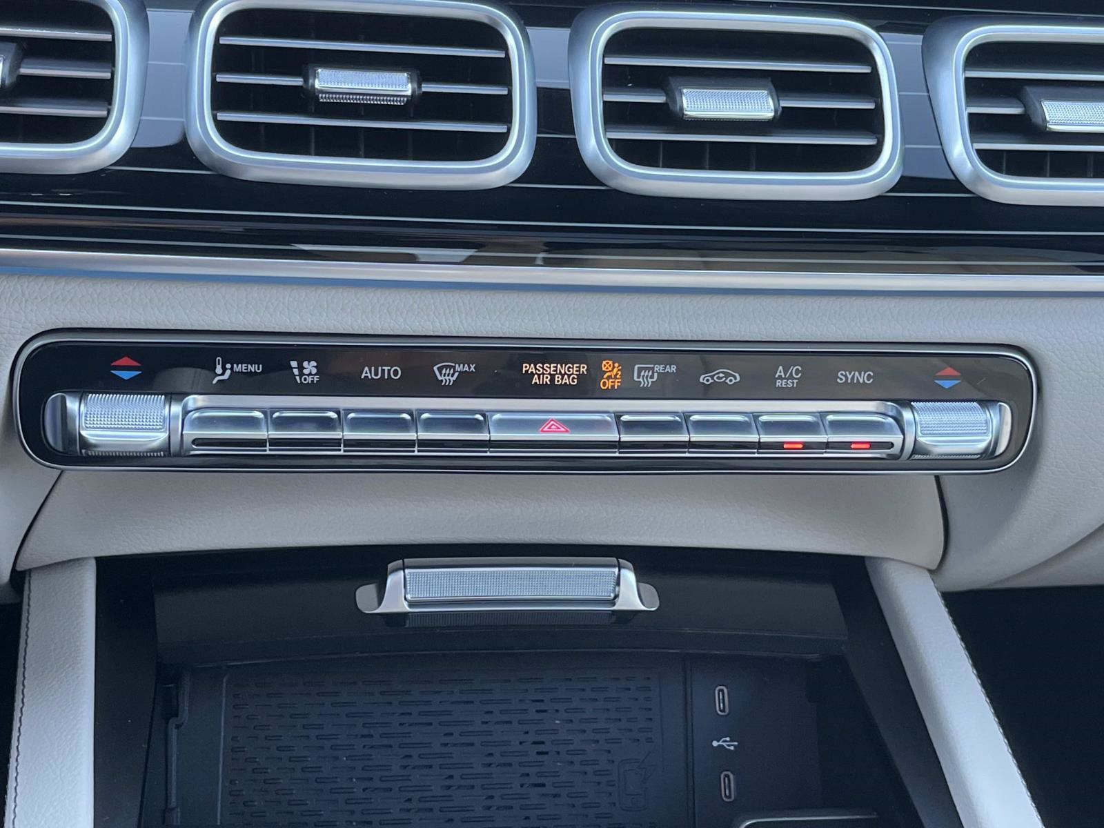 Certified 2025 Mercedes-Benz GLE 350 4MATIC image 36
