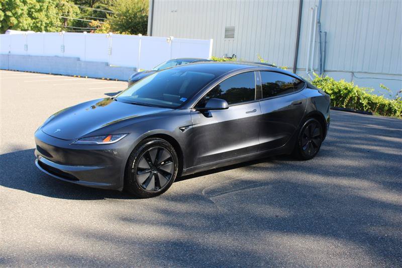 Used 2025 Tesla Model 3 Long Range AWD/4WD image 3