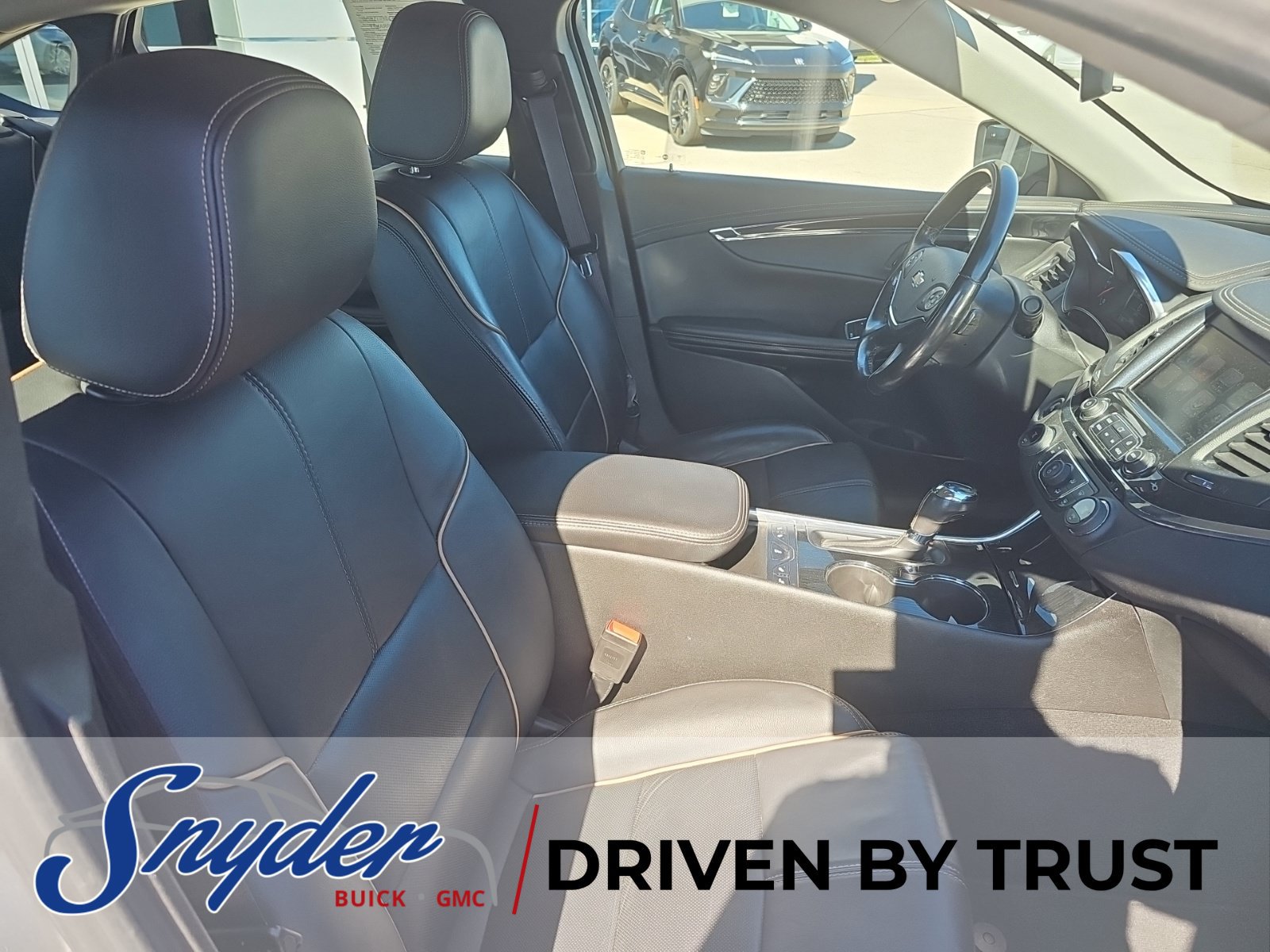 Used 2017 Chevrolet Impala Premier FWD image 25